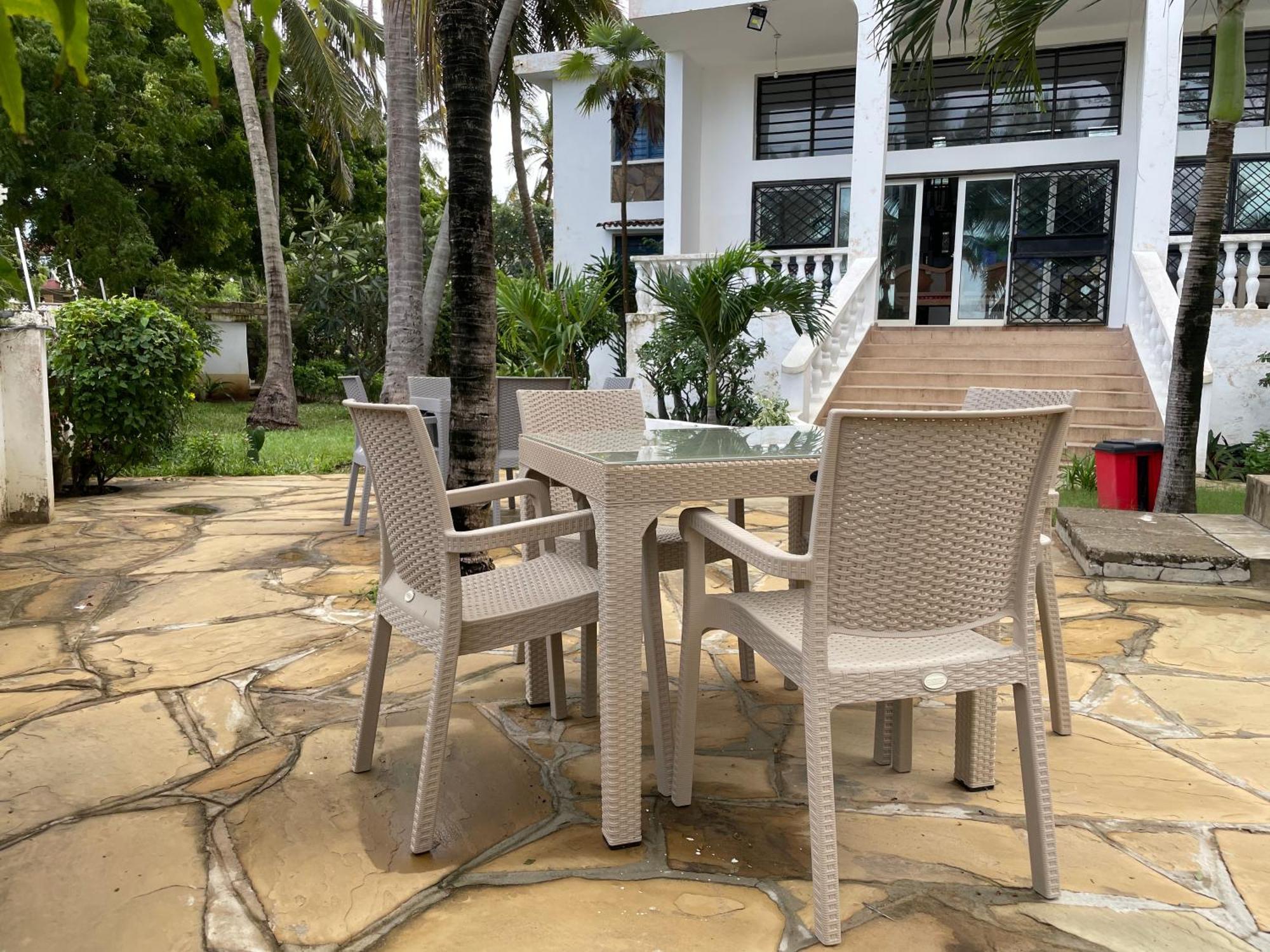 Maasai Villas Mombasa Eksteriør bilde